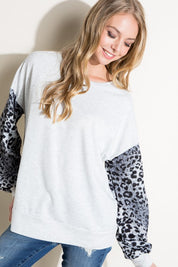 Women's Loose Fit Animal Print Long Sleeve Top