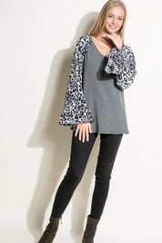 Plus Size Casual V-Neck Cheetah Mixed Blouse Top