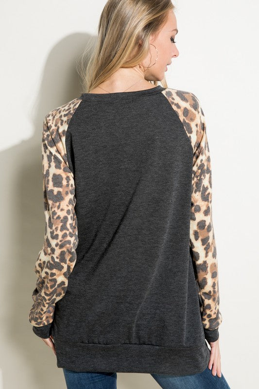 Women's Animal Print Sequence Pocket Sweatshirt