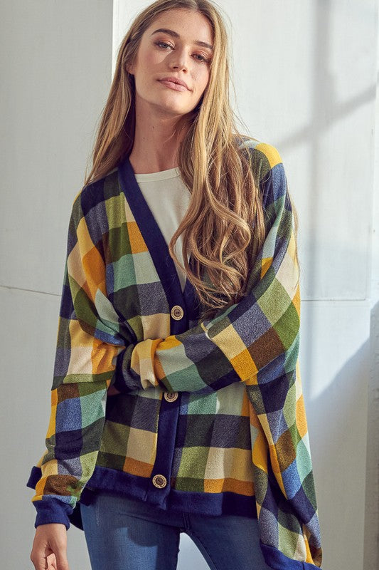 Women's Oversized Plaid Buttondown Cardigan