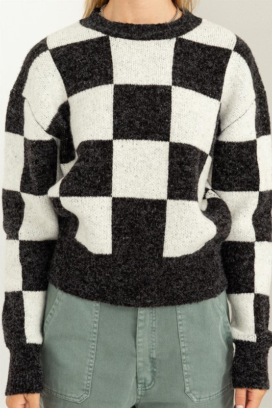 Women's Relaxed Fit Checkered Long Sleeve Sweater