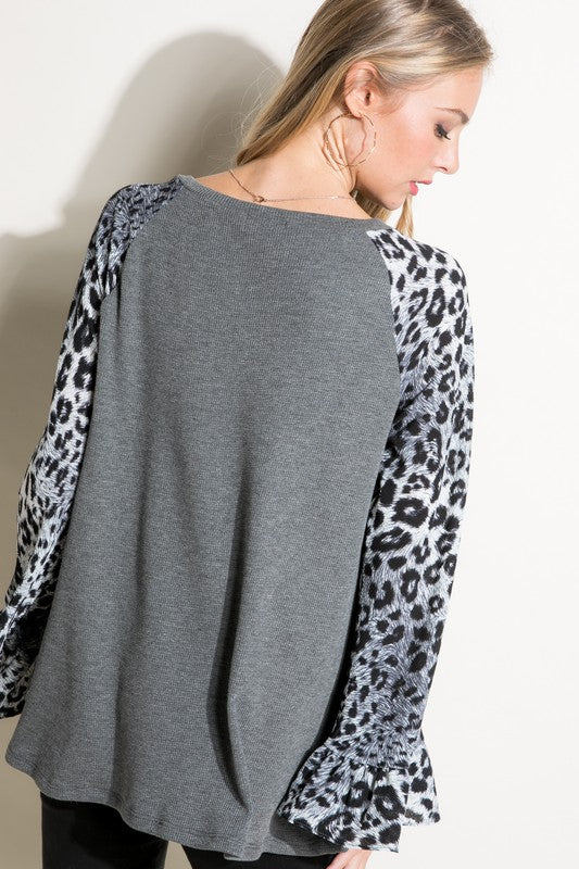 Plus Size Casual V-Neck Cheetah Mixed Blouse Top