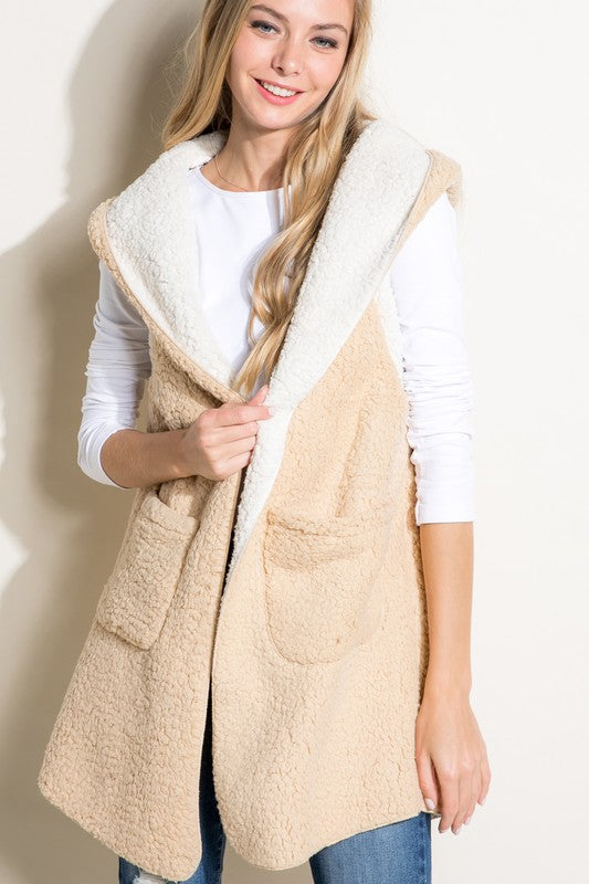 Plus Size Oversized Sherpa Fleece Vest with Pockets