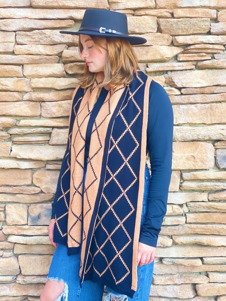 Women's Reversible Diamond Knit Scarf