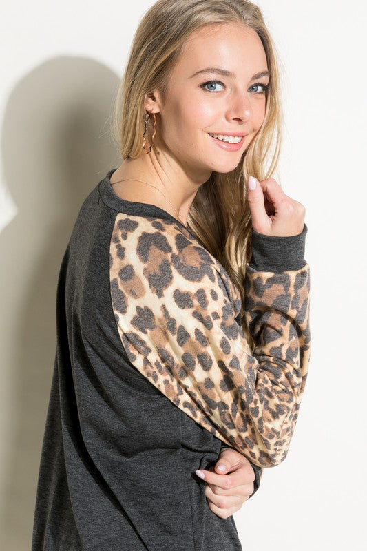 Women's Animal Print Sequence Pocket Sweatshirt